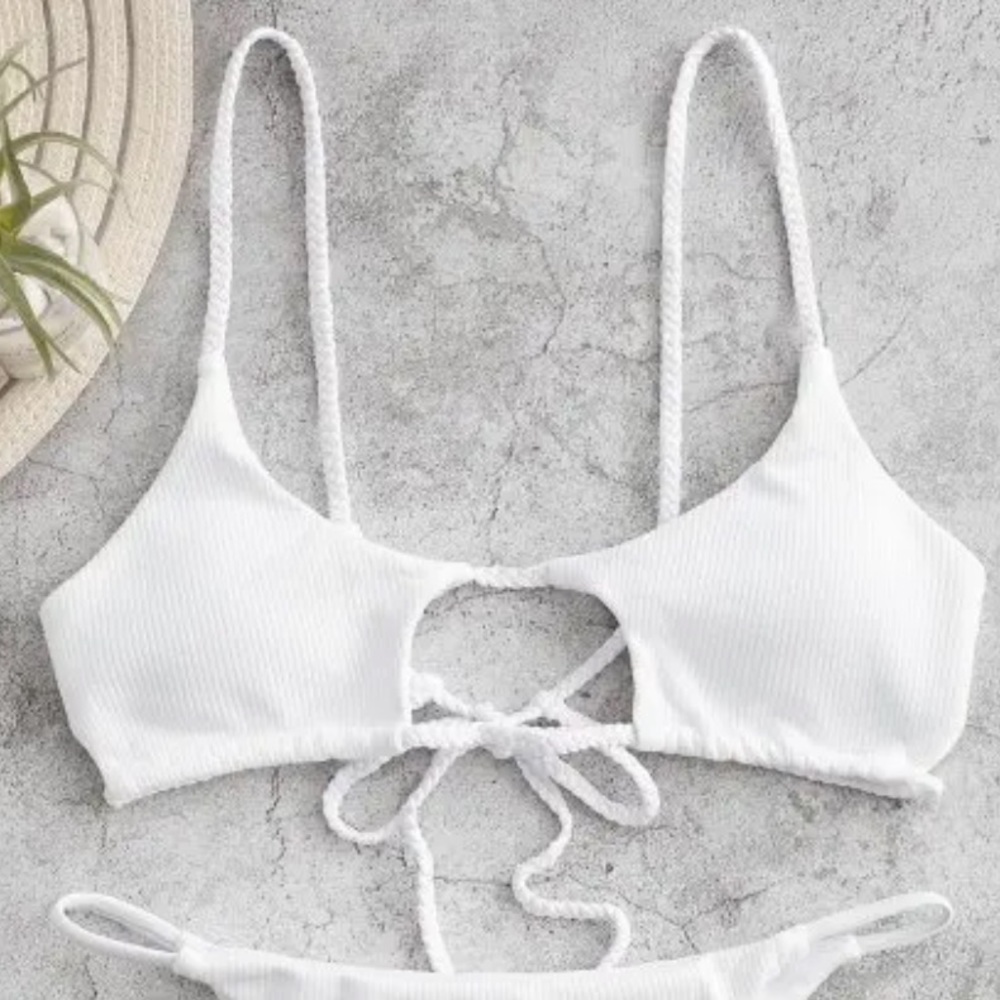NWT / Zaful White Bikini Top